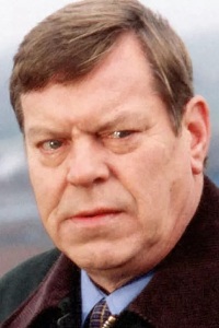 Warren Clarke