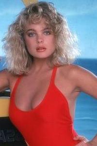 Erika Eleniak