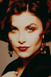 Sherilyn Fenn
