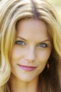 Ellen Hollman