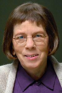 Linda Hunt