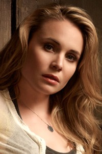 Leah Pipes
