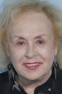 Doris Roberts