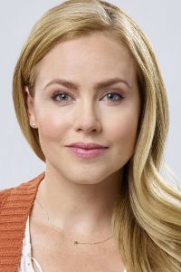 Amanda Schull
