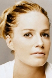 Elisabeth Shue
