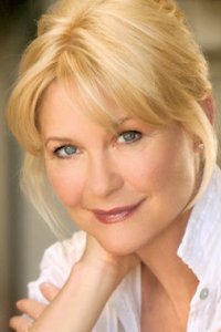 Dee Wallace