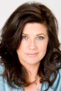 Daphne Zuniga