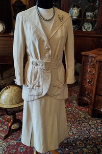 Bette Davis - Silk and linen jacket and skirt